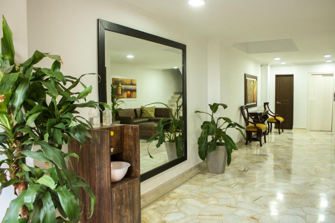 Kelly Apartahotel *