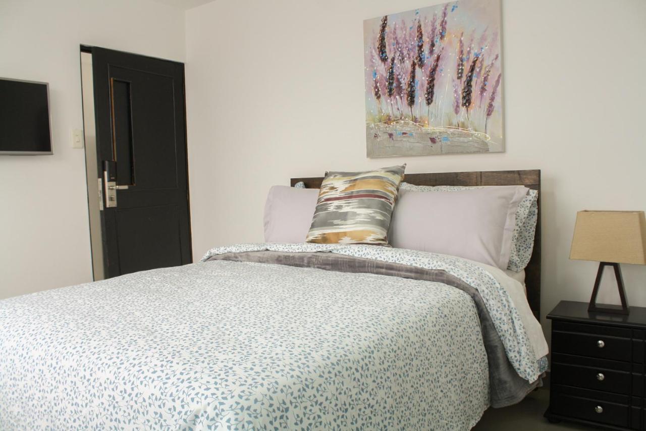Kelly Aparthotel *